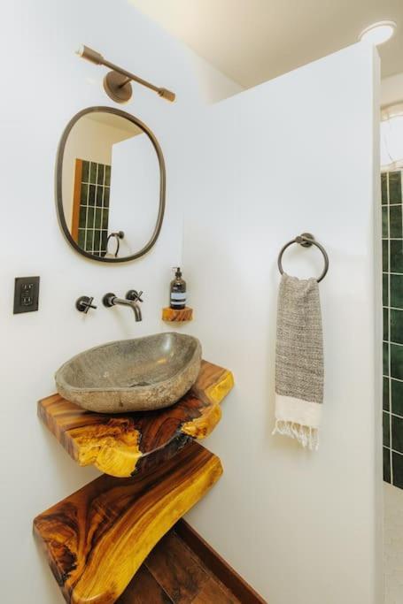 The Pohaku Studio At The Koi House Kailua-Kona Extérieur photo